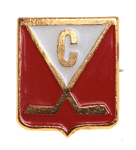 Значок "Хоккей" Металл, эмаль СССР, третья четверть XX века Реверс - клеймо завода "Победа" инфо 10445k.