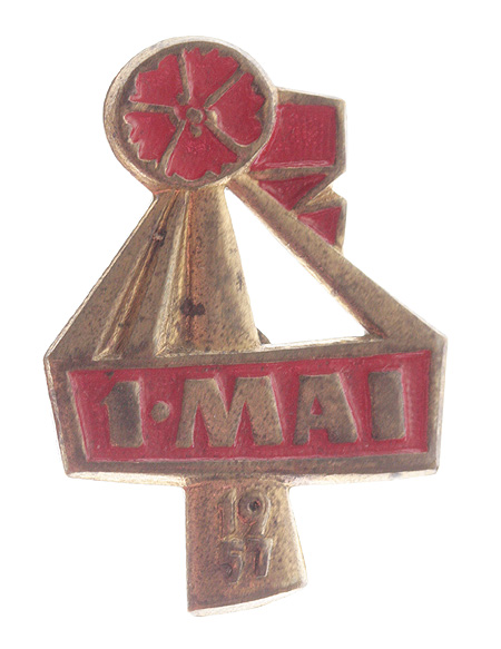Значок "1 Маi" Металл, эмаль УССР, 1957 год см Сохранность хорошая Легкая патина инфо 10709k.