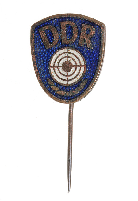 Значок "DDR" Металл, эмаль Германия, вторая половина XX века см Сохранность хорошая Легкая патина инфо 4786e.