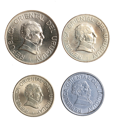 Комплект из 4 монет Металл Уругвай, 1994- 2007 гг 1994 г инфо 10576g.